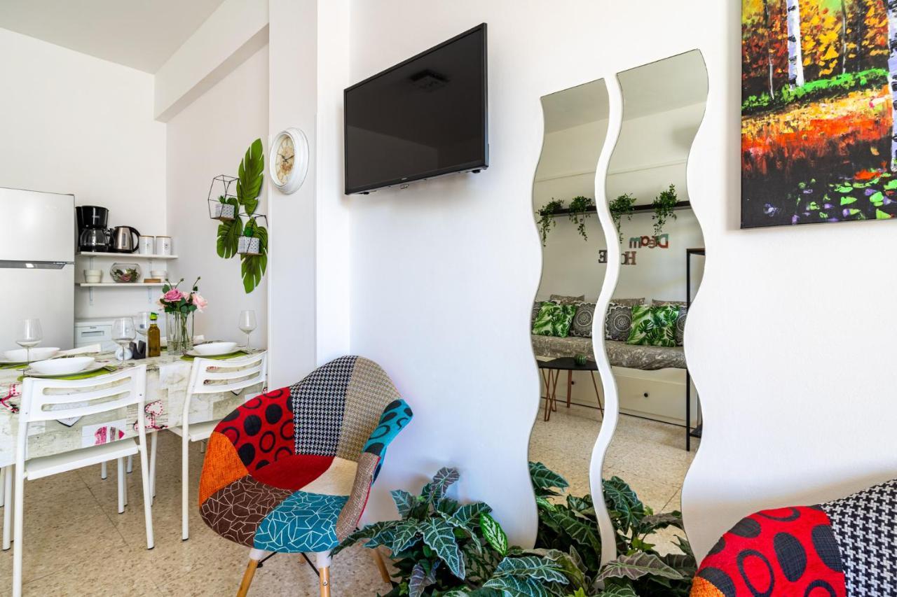 Oasis - Cozy Studio In Larnaca Bagian luar foto