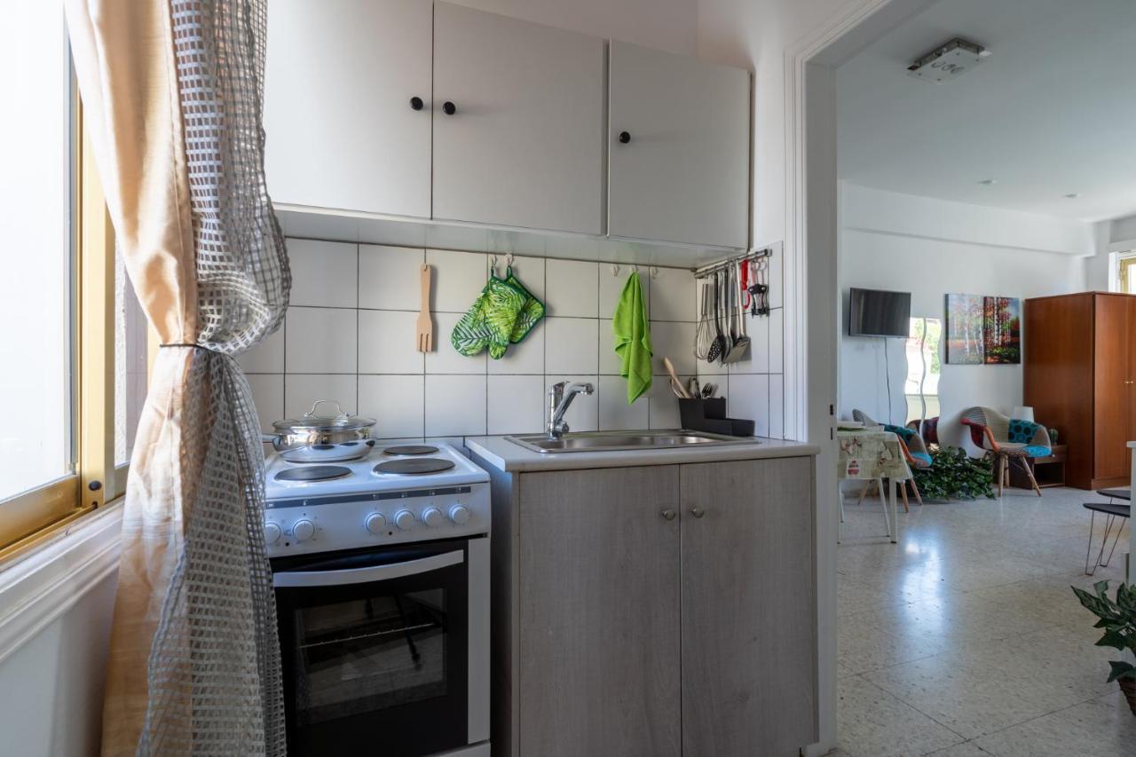 Oasis - Cozy Studio In Larnaca Bagian luar foto